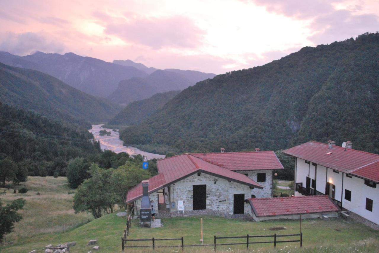 Rifugio Malga Grasia Caprizi Exterior foto